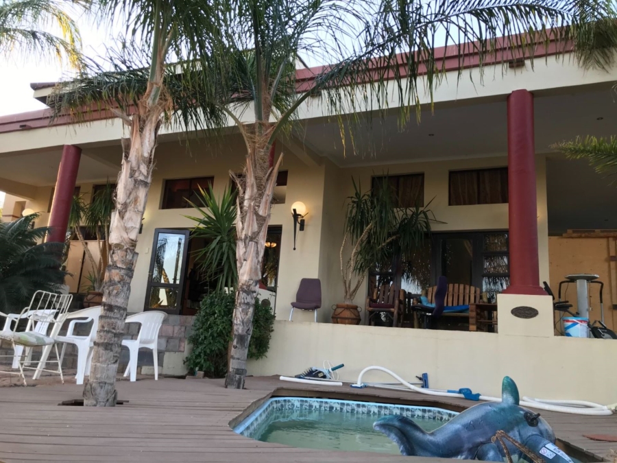 4 Bedroom Property for Sale in Keidebees Northern Cape
